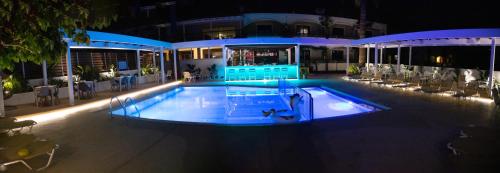 Trefon Hotel Apartments & Family Suites