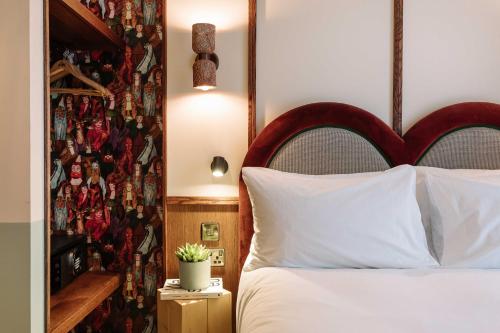 Room2 Belfast Hometel