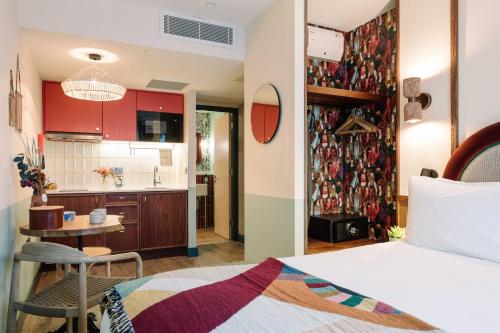 Room2 Belfast Hometel