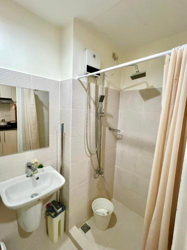 Sea Residences: Eyal’s Suite Condotel near MOA/Mall of Asia