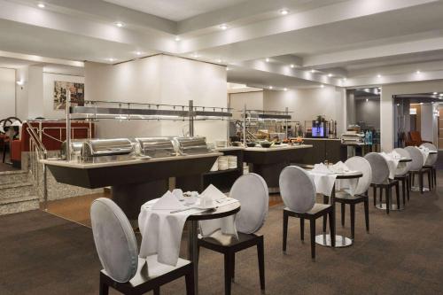Ramada Bucharest Parc Hotel