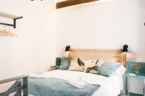Acanthus Suites