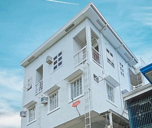 David's Travellers Inn Cavite By RedDoorz