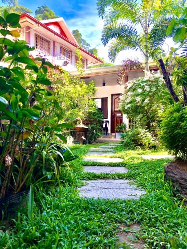 Peak House Garden Pension