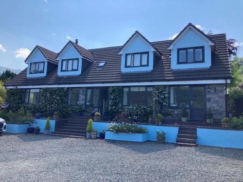 Rowan House Bed And Breakfast