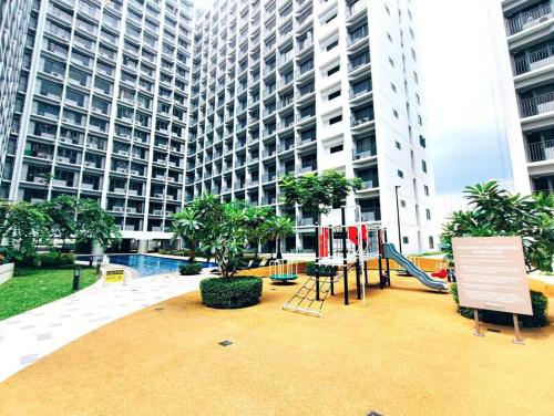 DYNASTEL 787 SHORE Staycation