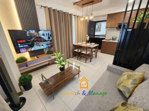 3 Bedroom Corner Panoramic View