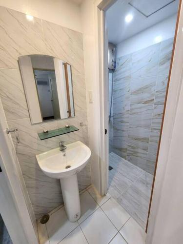 3 Bedroom Corner Panoramic View