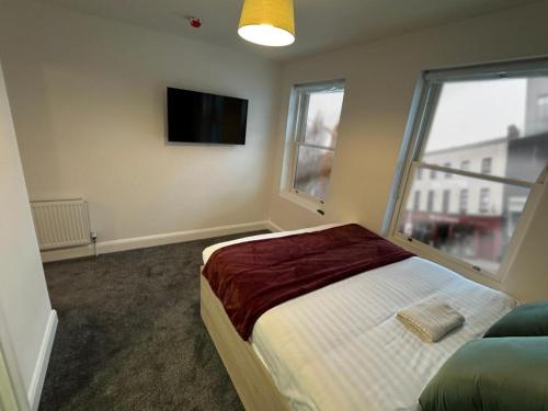 Mary Mullen's Rooms Eyre Square