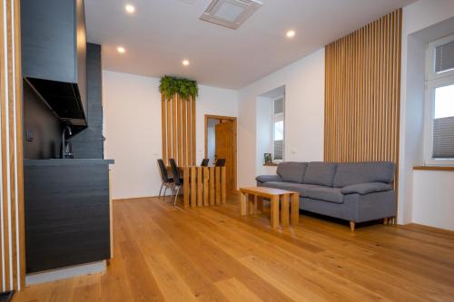 Cirus Apartments