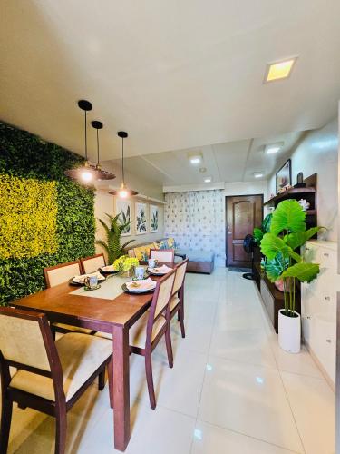 Tropical Paradise @ One Oasis in Davao City+SM Davao