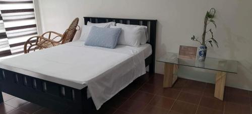 1 Bedroom Access Penthouse Condo Unit