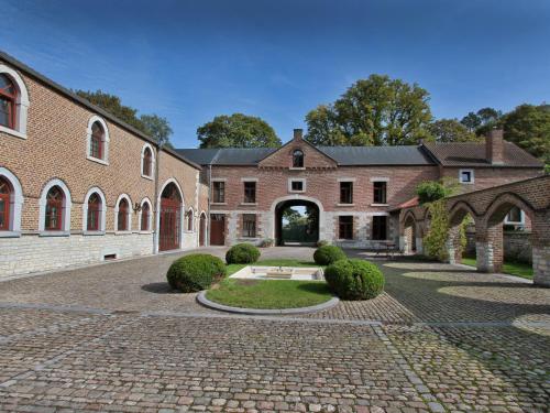 Hotel - Ferme du Château d'Ahin