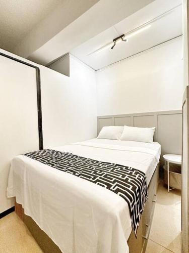 Easy White Beach Access, with Kitchen, Dining and Living Room, Perfect for Groups and Family