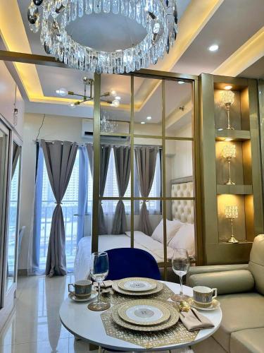 Deluxe Suites Razelles 2 at Shore 2 Residences Tower 1