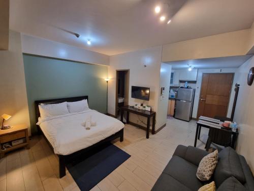 Palm Tree Condos near MNL Airport Terminal 3 by ELR