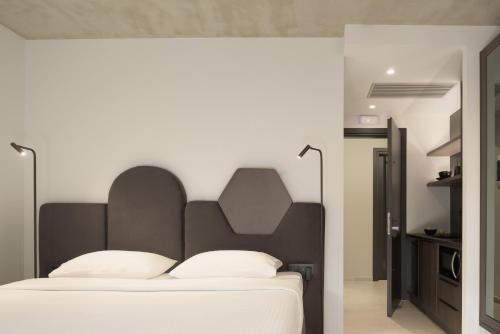 Pleiades Urban Stay by Semavί