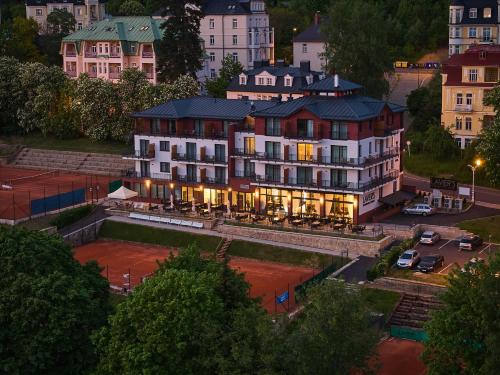 Queens Hotel  & Wellness