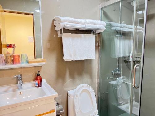 GRAND RIEVERA SUiTES