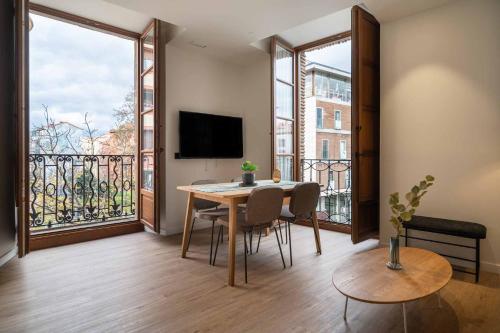 Limehome Vitoria Palacio de los Álava-Velasco