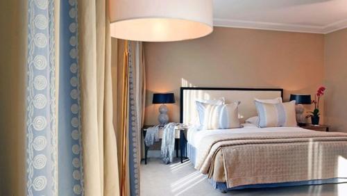 Warwick Paris