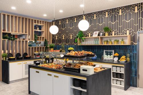 Holiday Inn - the niu, Flower Konstanz