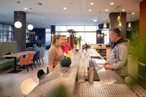 Holiday Inn - the niu, Flower Konstanz