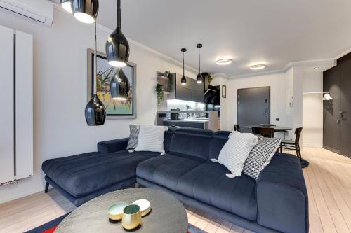 Chlebova - Riverside View Terrace, Free Parking, Gym & Kidsplay by Downtown Apartments