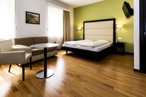 Hotel Touring Chiasso
