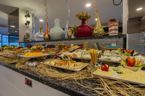 Best Western Plus Khan Hotel