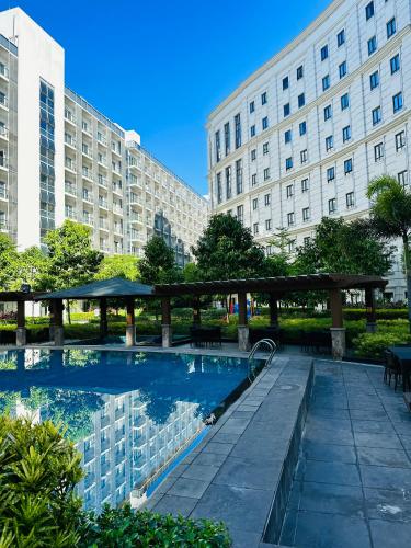 81 Newport Blvd Cluster 4 Unit B 3rd flr by Rechelle Nunag