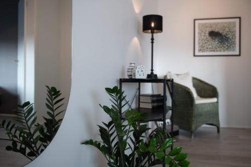 Accogliente appartamento moderno con 1 camera da letto, parcheggio gratuito
