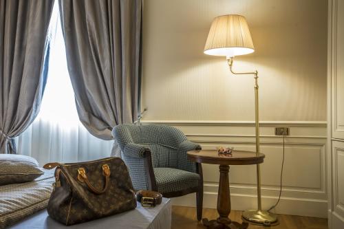 Hotel Corona d'Oro 1890