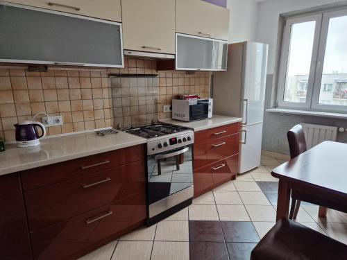 Niebieski Meander Pokoje Blisko Metra