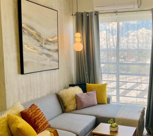 The Loop 1-Bedroom sleeps 6, near Limketkai mall in Cagayan de Oro