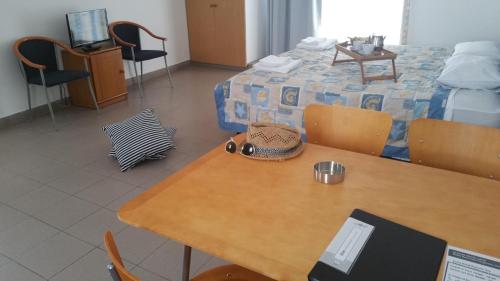 Alecos Hotel Apartments