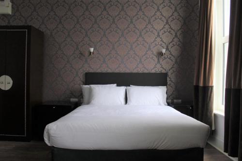 Park Hotel And Apartments