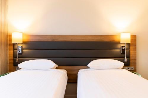 Moxy Edinburgh Airport