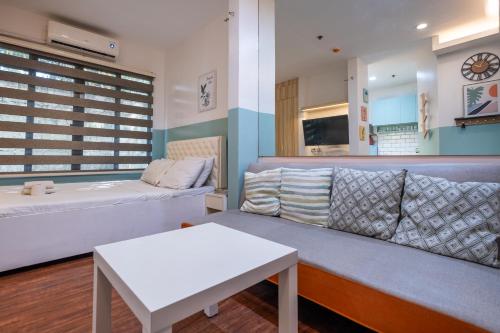 La salle Avenue Condo Residences