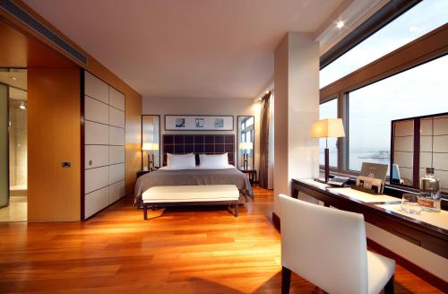 Eurostars Grand Marina Hotel