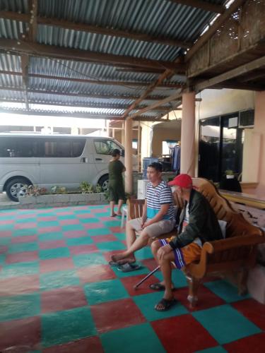 Charm's De Albia Guest House