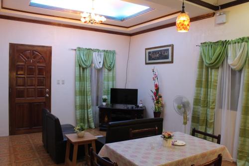 Kojie House