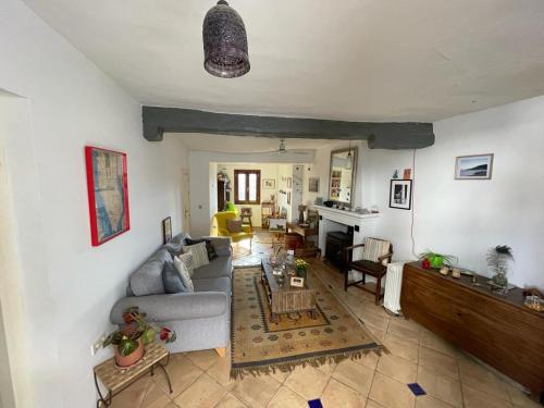 Salvatierra Guest House