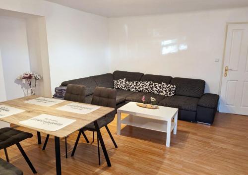 Close to Schönbrunn Apartments - Contactless 24h Check-In