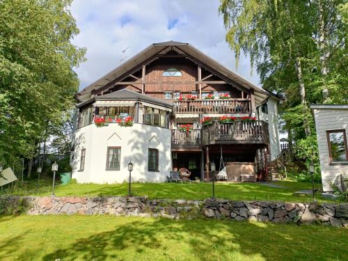 Cronin's Café & Guesthouse