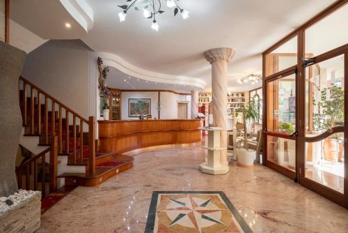 Lola Piccolo Hotel