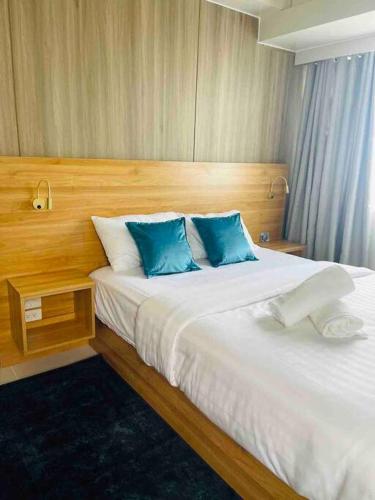 Coast of Finland: Stunning Manila Bay & Sunset