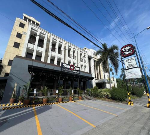 Bliss Drive Inn Hotel by OYO Rooms