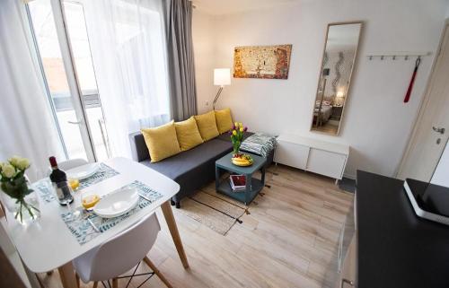 Jauki studija su dideliu balkonu Nidos centre