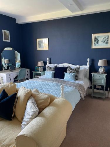 Goss Hall Bed & Breakfast
